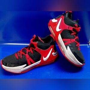 Nike LeBaron 2023 Size 7Y